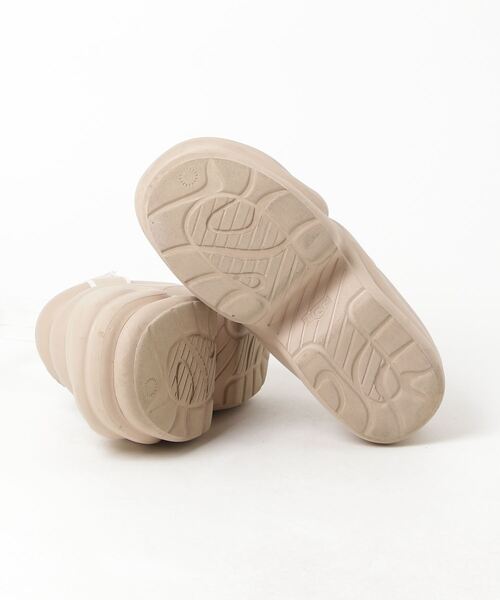 UGG アーイヤーサンダル ベージュ 厚底 UGG Australia 「UGG」 ヒールサンダル 24.0cm ベージュ