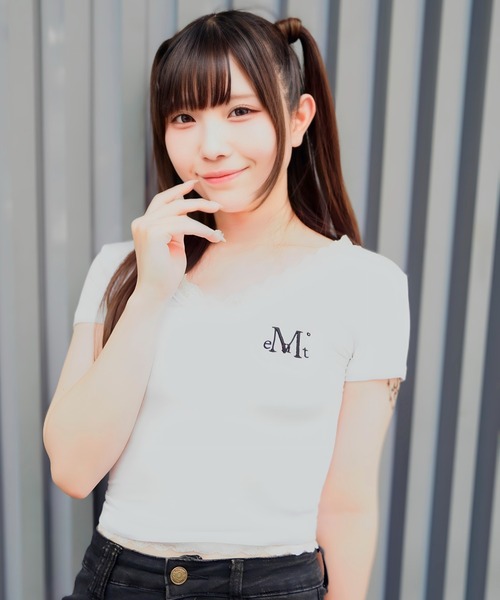 MUCENT（ムセント） tシャツ 半袖 - SUNNIOR LACE V-NECK HALF T