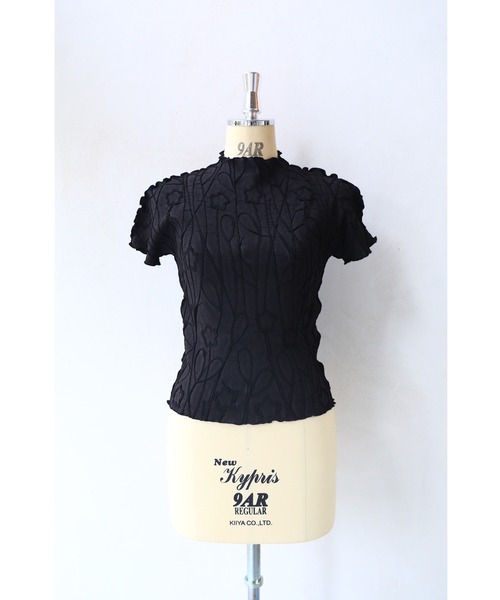 cawaii tシャツ 浮かぶ刺繍画の伸びやかカットソートップス