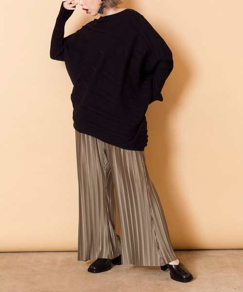 OSMOSIS パンツ プリーツセミフレアーパンツ レディース