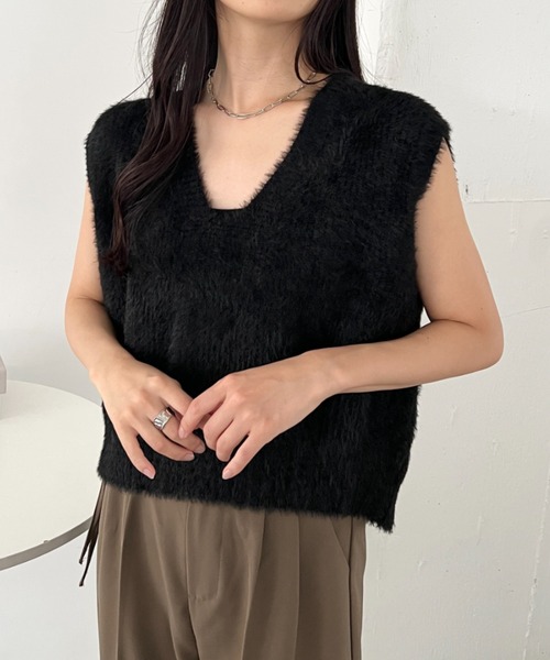 ella シャギー　ニット　ベスト　ジレ　ブラック AKIRANAKA ベスト ジレ 「AKIRANAKA/アキラナカ」別注 Gerda