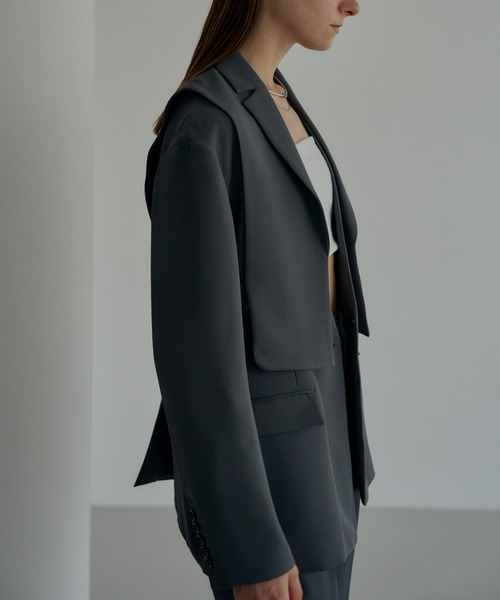 リルアー LE'RURE  le'rure 黒のセットアップ  パンツドレス セール】Frilled highwaist wide pants（パンツドレス）｜LE