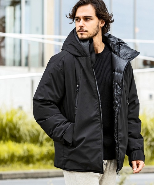 AKM Contemporary（エイケイエムコンテンポラリー） ダウンジャケット