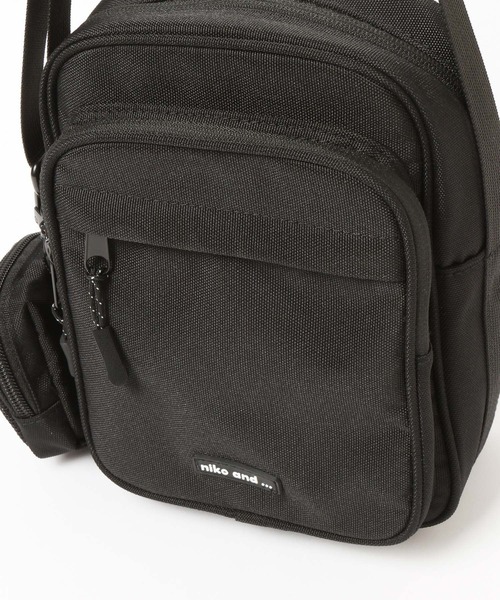 ポーチがアクセント【国内買付/発送】Re-Nylon ショルダーバッグ ナイロン ショルダーバッグ – イビサ オンラインショップ