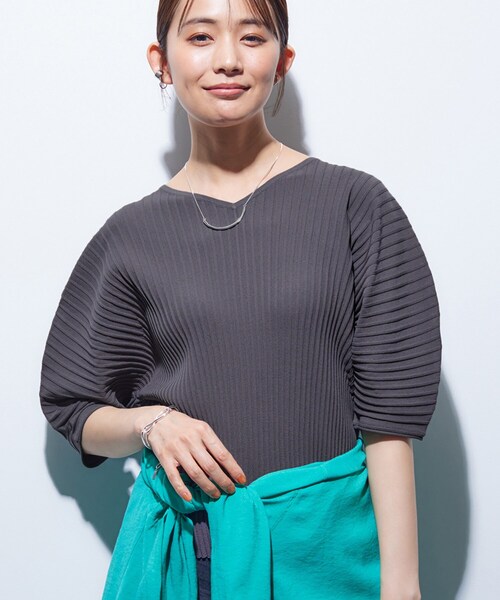 tシャツ 「二の腕カバー／スタイルアップ」ドライタッチストレッチニット レディースの画像