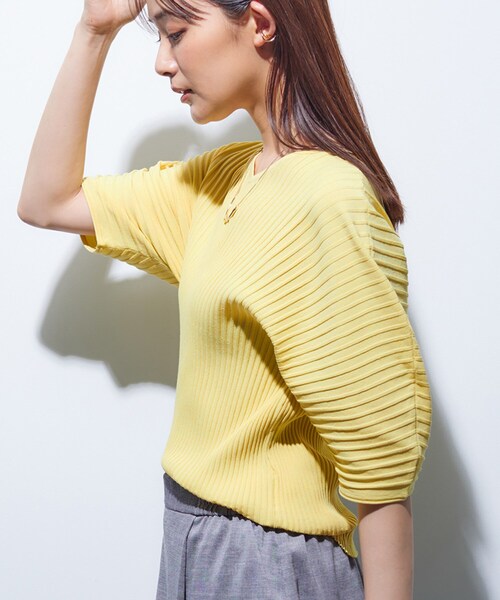 tシャツ 「二の腕カバー／スタイルアップ」ドライタッチストレッチニット レディースの画像