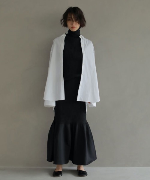 「ETRE TOKYO」 長袖ニット FREE ネイビー レディースの画像