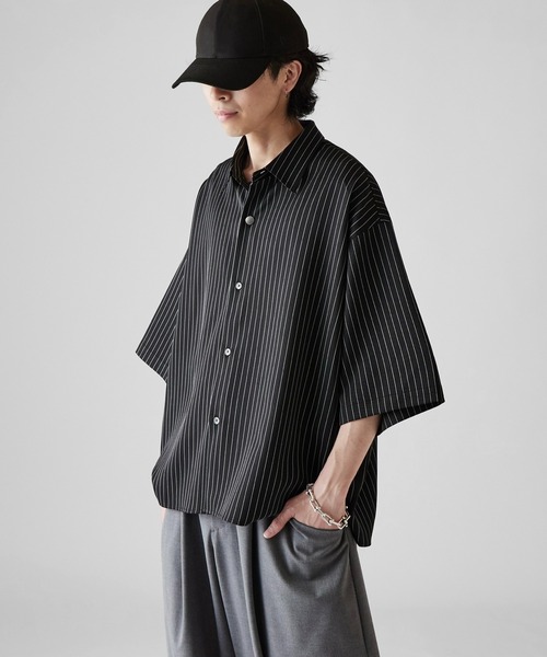 シャツ 「Neucon」WIDE SLEEVE PINSTRIPE OVER SHIRT / ワイドスリーブピンストライプオーバーシャツ メンズの画像