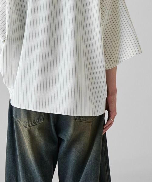 シャツ 「Neucon」WIDE SLEEVE PINSTRIPE OVER SHIRT / ワイドスリーブピンストライプオーバーシャツ メンズの画像