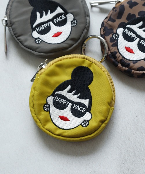 歳末処分価格【新品SALE】Paul Smith HAPPY カラナビ付ポーチ ポーチ EMMA 顔刺繍カラビナ丸ポーチ レディース : ZOZOTOWN Yahoo!店