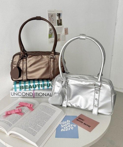 SOLLON.（ソルロン） ボストンバッグ ハートチャーム付きスクエア