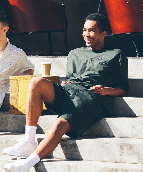 Hurley ラッシュガード 新品未使用 Hurley ラッシュガード 「Hurley/ハーレー」水陸両用ラッシュTシャツ