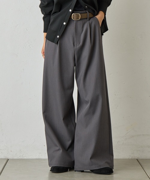 COLONY 2139（コロニー トゥーワンスリーナイン） スラックス パンツ