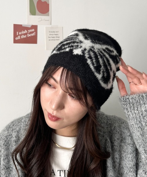 ccロゴ　ブラック ニット帽　編み込みデザイン　新品 ニット帽 ニットキャップ バタフライデザインニット帽 蝶デザイン