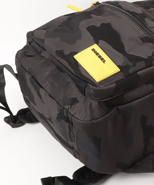 新品タグ付き　DIESEL リュック　グレー DIESEL（ディーゼル） カモフラージュリュック - グレー メンズ
