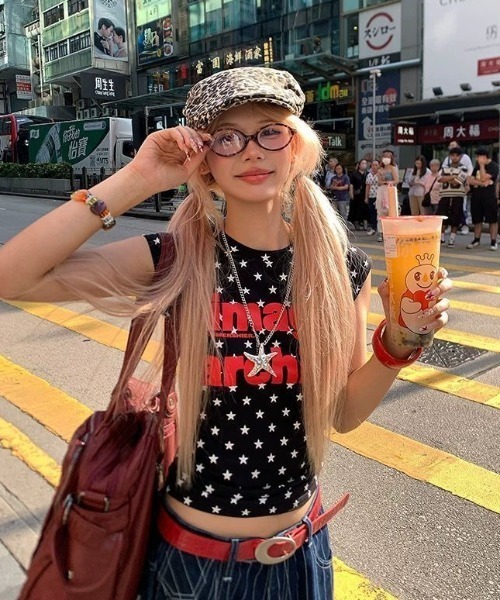 AVYL tシャツ 半袖 「新色グレー追加」星柄半袖Y2K スターグラフィック