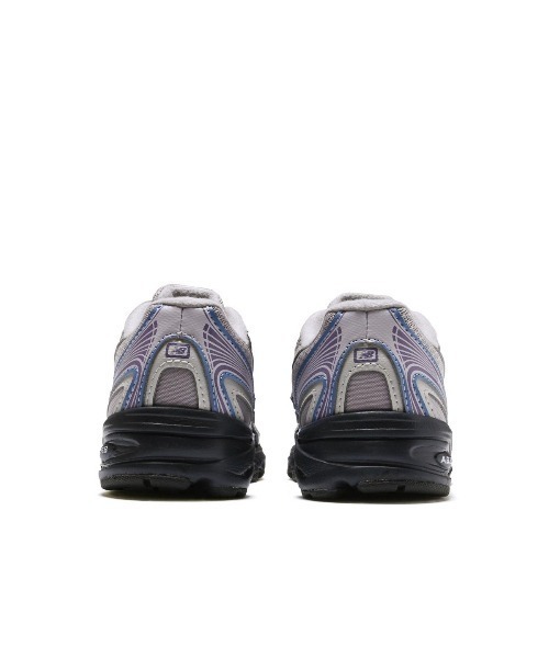 ニューバランス740 BUNGEEスリッポン21.5cm新品未使用ラッピング仕様 New Balance（ニューバランス） スニーカー New Balance 740 Bungee