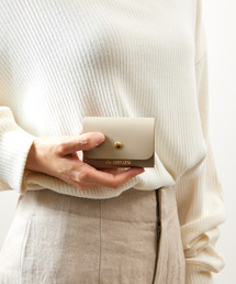 com-ono 財布 コモノ / ラバータッチレザーコンパクトウォレット 三