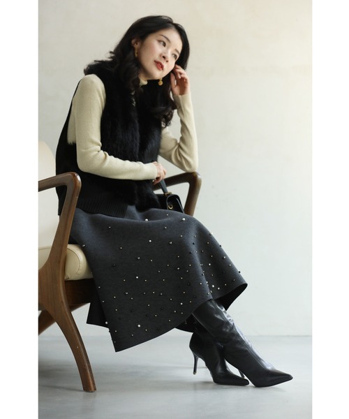 再入荷12月4日 （S~L対応）星のように瞬くビジューのAラインミディアムスカート wkg00412 cawaii レディース ファッション 他にはない ミディアム スカート  秋服 グレー フレア フェミニン Aライン ビジュー ミセス 30代 40代 50代 cawaii スカート 星のように瞬くビジューのAラインミディアムスカート