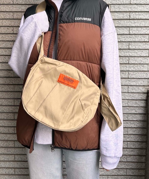 UNIVERSAL PRODUCTS（ユニバーサルプロダクツ） ショルダーバッグ