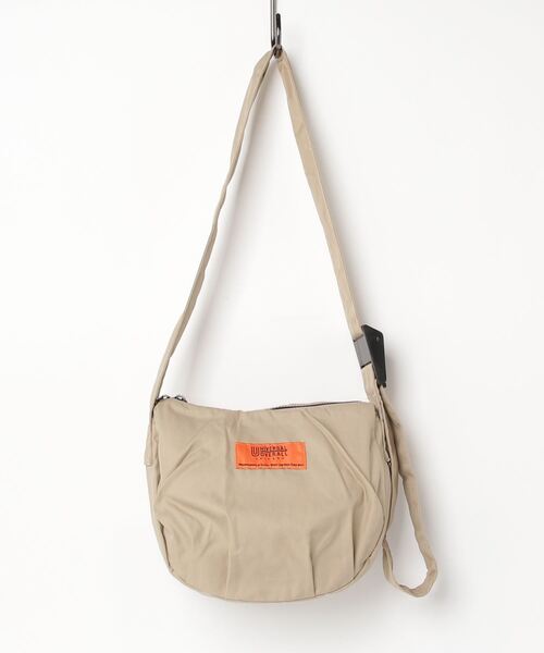 UNIVERSAL PRODUCTS（ユニバーサルプロダクツ） ショルダーバッグ