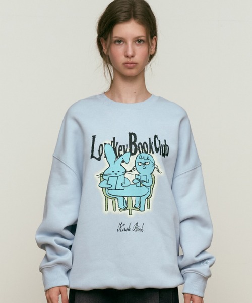 トレーナー スウェット KIRSH LOWKEY BOOK CLUB GRAPHIC SWEATSHIRT ウィティーバニー グラフィック スウェット