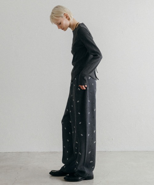 CREDONA（クレドナ） パンツ FLOWER EMBROIDERY KNIT PANTS/フラワー
