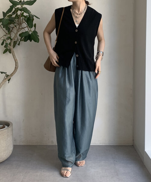 リリー　新品タグ付き　OHGA ドットパンツ　S 0_e3qDF2T_W5j28NP_3fyyTC2.jpg