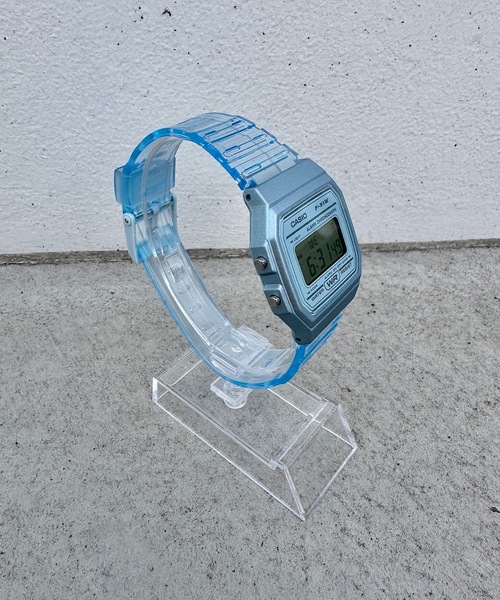 「CASIO」 デジタル腕時計 FREE ホワイト メンズ