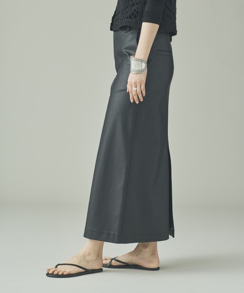 Curensology（カレンソロジー） スカート /ヴィンテージフェイクレザー