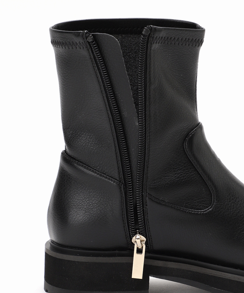 新品未使用 ルタロン LE TALONブラックショートブーツ ジッパー付き 厚底 LE TALON（ルタロン）の「GRISEアツゾコセンタージップショートブーツ