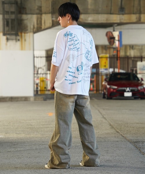 tシャツ 「unisex」落書き風 総柄 Tシャツ / オーバーサイズ