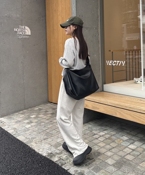 COLONY 2139（コロニー トゥーワンスリーナイン） ショルダーバッグ