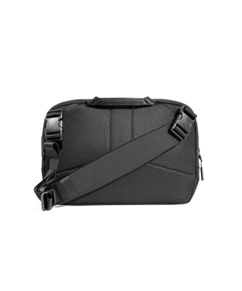 Aer（エアー） ショルダーバッグ AER Tech Sling 3 / AER-31017 メンズ