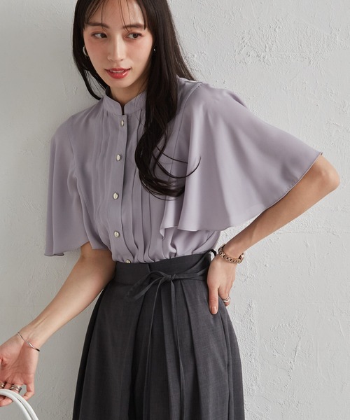 新品タグ付☆プリント刺繍フレア袖ブラウス（ネイビー） バンドカラーフレア袖ブラウス【5分袖】【接触冷感】 (RBL25323-20