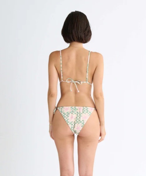 Roxy 新品タグ付き 黄色 刺繍入り ビキニ ROXY 水着 HIBISCUS DAZE ELONG /ロキシー総柄ビキニ(水着
