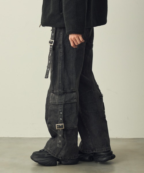 Shoowtime（ショウタイム） ジーンズ Belt Strap Distressed Cargo 
