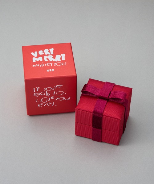 ete（エテ） ピアス 「Winter Treat｜VERY MERRY」 ダイヤモンド