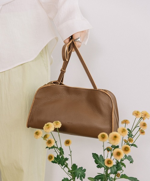 Beau're（ヴュレ） ショルダーバッグ バッグ BEAURE カウレザー 横長