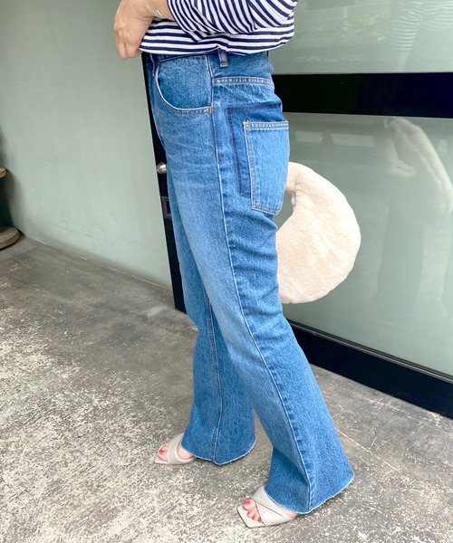 「SHENERY」 ブーツカットデニムパンツ 38 ブルー レディースの画像