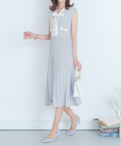 ワンピース ニット ワンピース ボウタイ 配色デザイン Prima Scherrer
