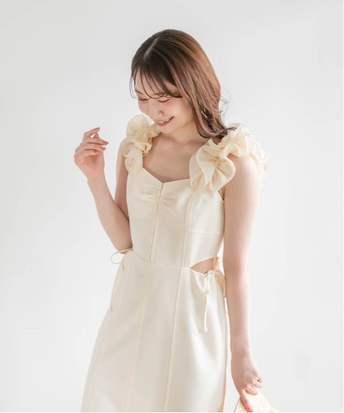 未使用RANDA ボリュームフリルワンピース　サイズ0 ランダ RANDA ☆ ボリュームフリルワンピース （IVORY