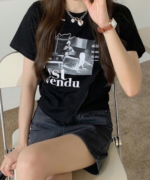 韓国人気★NERDY★Footprint Short Sleeve T-shirt★半袖Tシャツ 韓国人気☆NERDY☆Footprint Short Sleeve T-shirt☆半袖Tシャツ