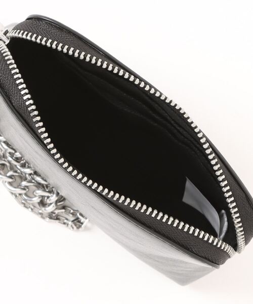 CHARLES ＆ KEITH ポーチ Atwood アットウード クリンクル