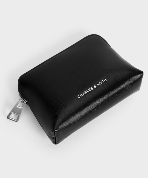 CHARLES & KEITH◆Atwood クリンクル チェーンハンドル ポーチ CHARLES ＆ KEITH ポーチ Atwood アットウード クリンクル