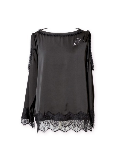 AVENCHUMU tシャツ Open shoulder ribbon printed satin tops