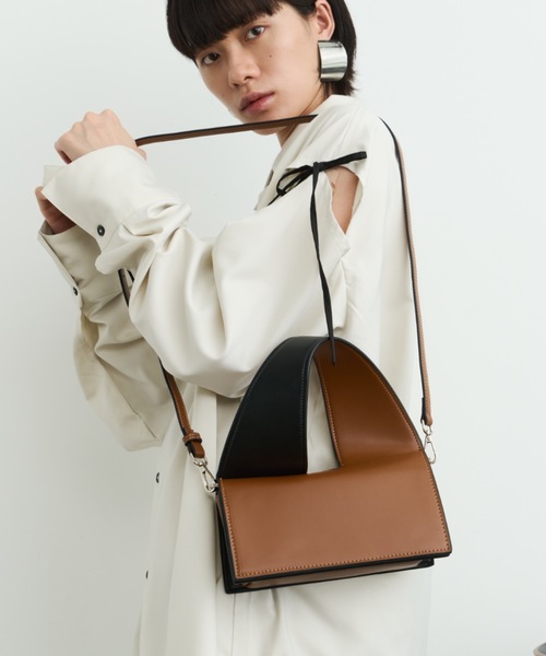 香鳥屋 MALLU マルチカラー ハンドバッグ 楽天市場】MARNI マルニ SHMP0076A3P4556 ZO422 千鳥格子