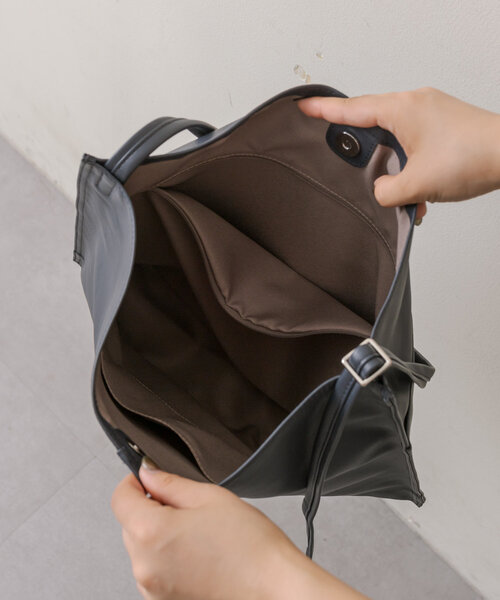 【未使用級】 イアパピヨネ 2way トートバッグ ショルダーバッグ ネイビー ear PAPILLONNER（イア パピヨネ） ショルダーバッグ FREE ネイビー