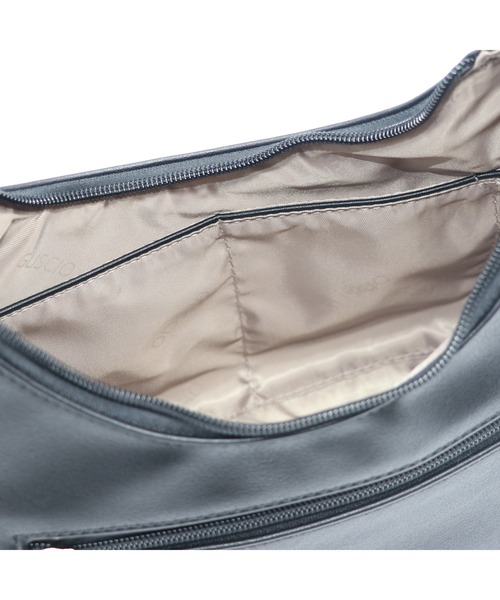 GUSCIO ITALY シルバーメタリック ショルダーバッグ GUSCIO（グッシオ 