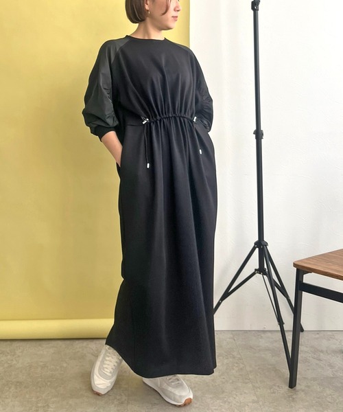 未使用品 LHELBIE パネルパターンプリントドロストギャザーワンピ 未使用品 LHELBIE パネルパターンプリントドロストギャザーワンピ